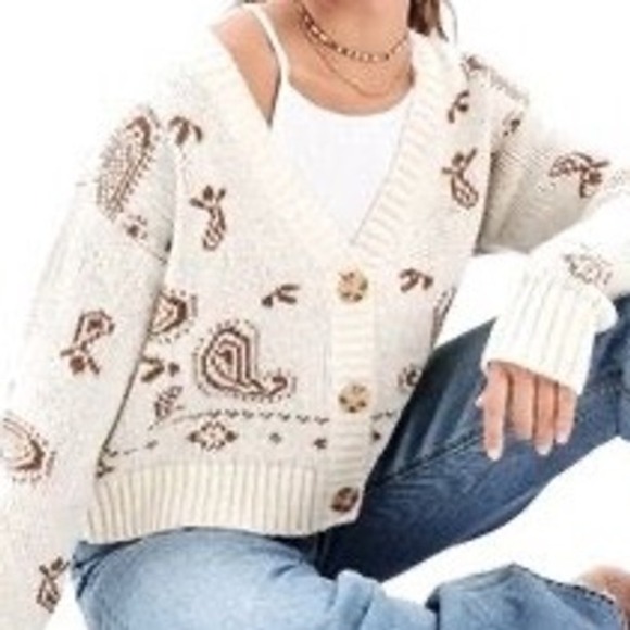 American Eagle Outfitters Sweaters - American Eagle Paisley Bandana Knit Cardigan Sweater Cream Brown Womens Medium